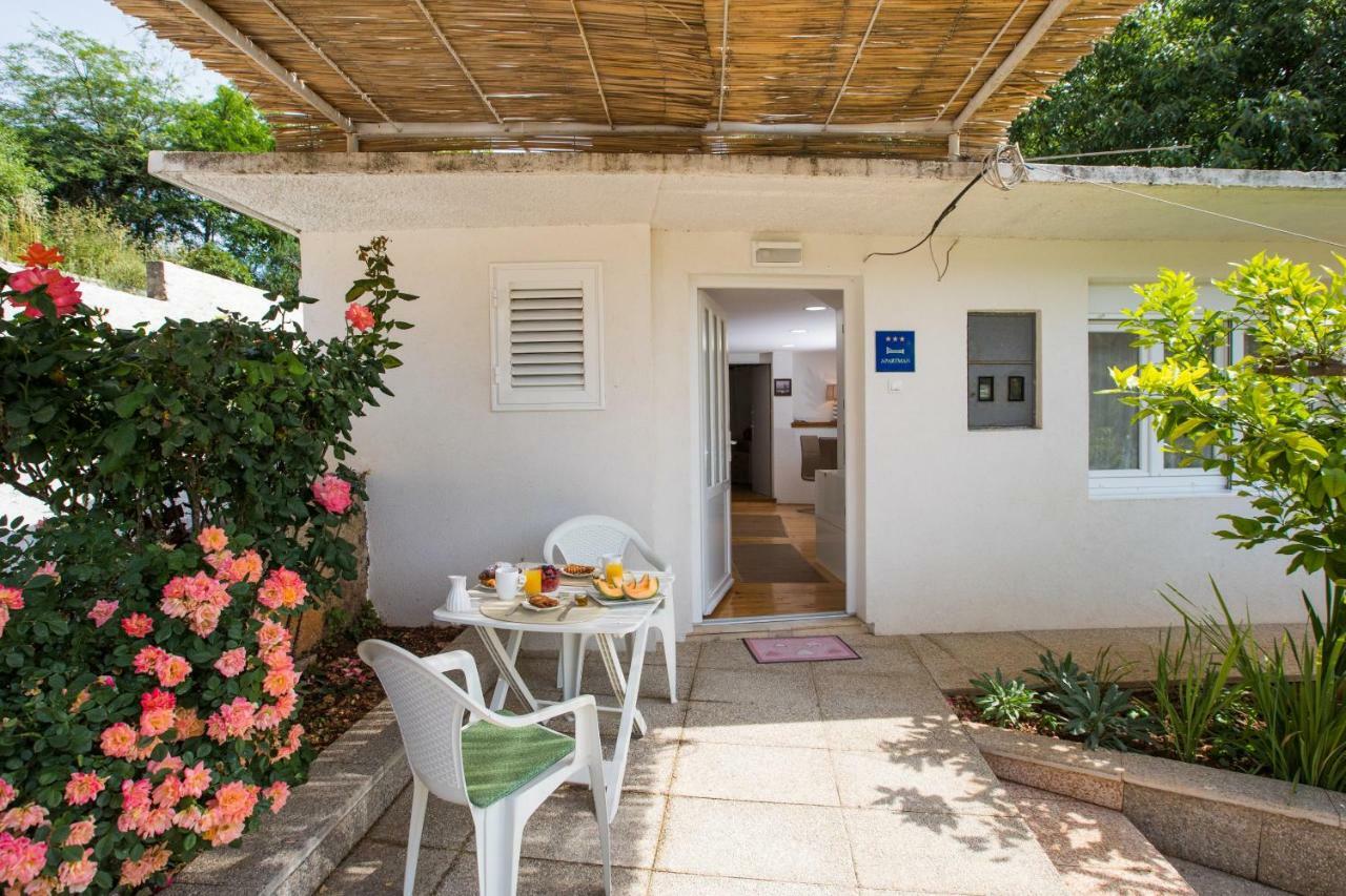 Appartement Madonna Field *